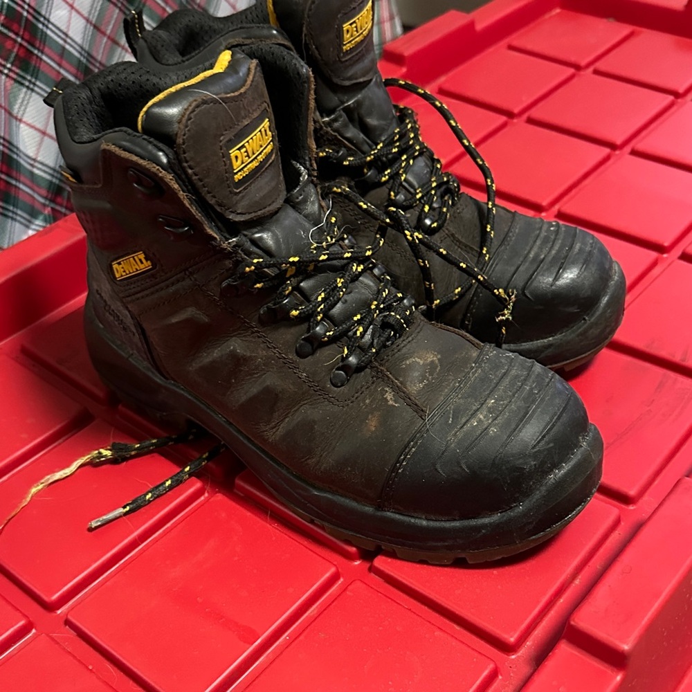 DeWalt Men's Black and Brown Safety Boots
